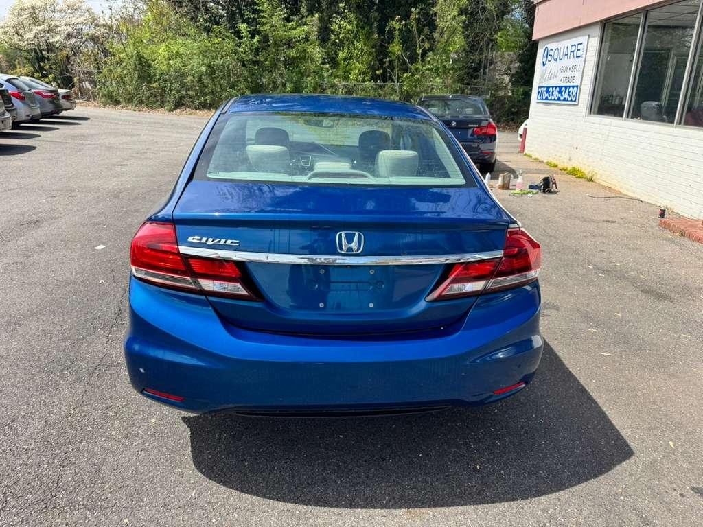 Honda Civic LX Sedan 5-Speed AT 2013