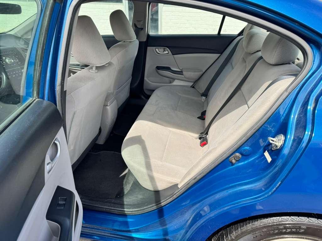 Honda Civic LX Sedan 5-Speed AT 2013
