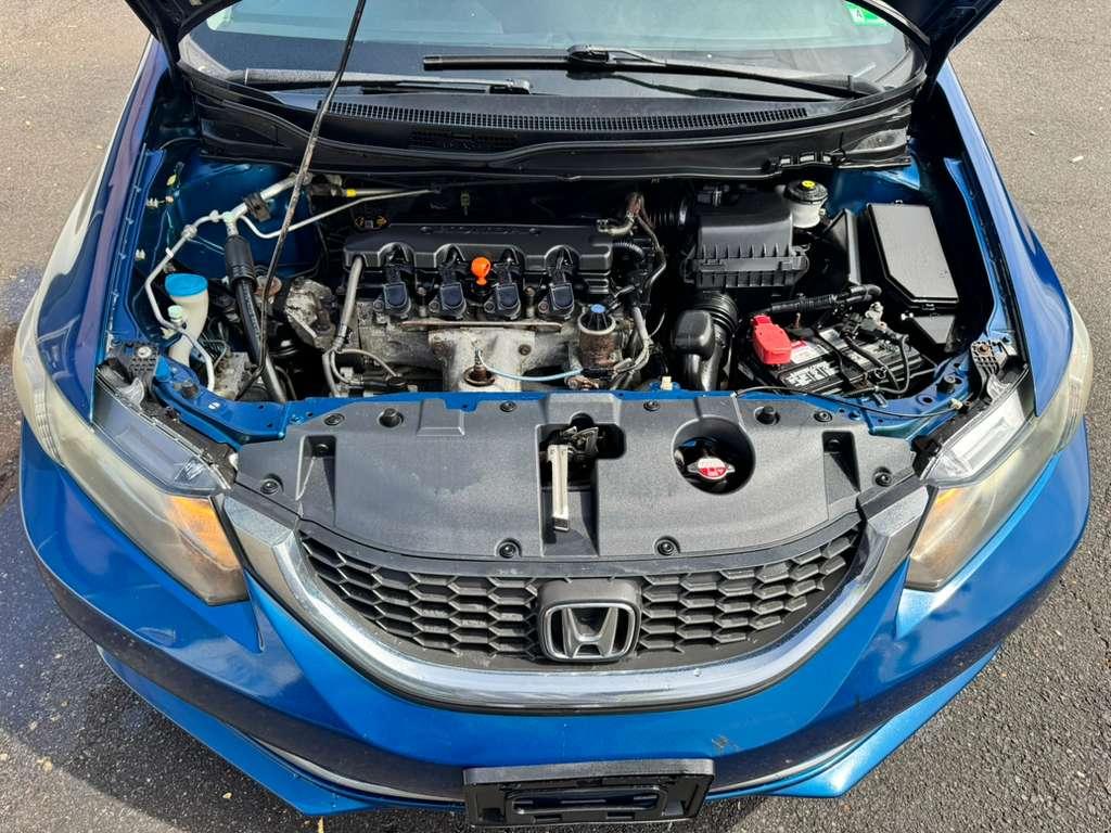 Honda Civic LX Sedan 5-Speed AT 2013