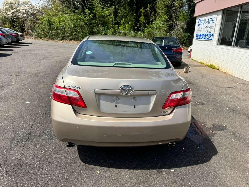 Toyota Camry LE V6 6-Spd AT 2009