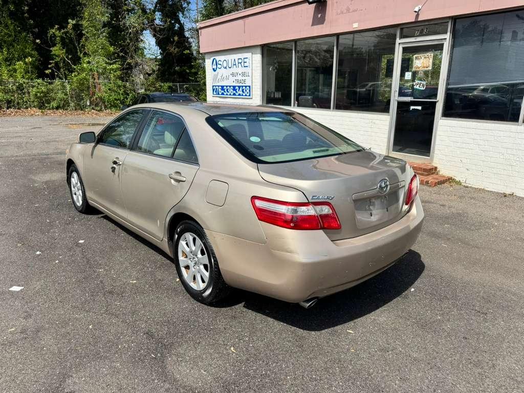 Toyota Camry LE V6 6-Spd AT 2009