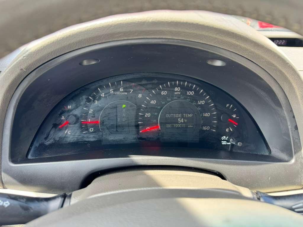 Toyota Camry LE V6 6-Spd AT 2009