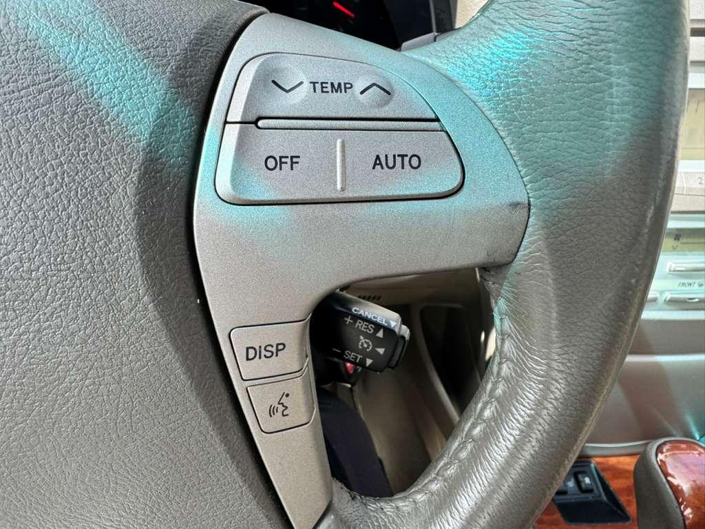 Toyota Camry LE V6 6-Spd AT 2009