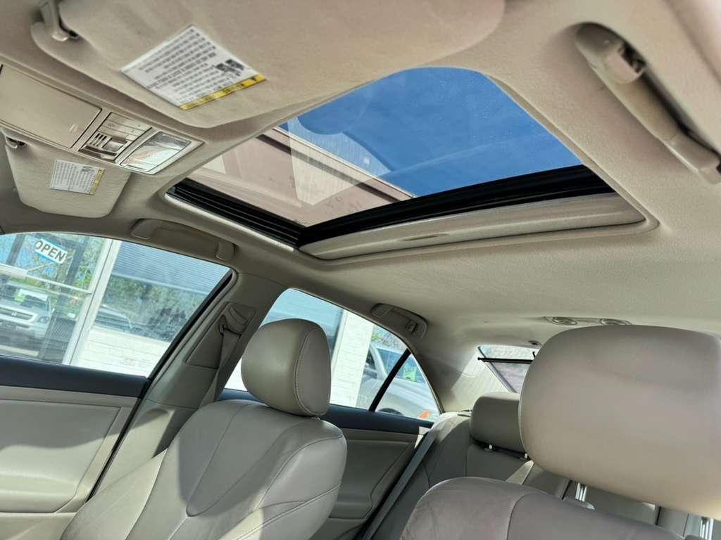 Toyota Camry LE V6 6-Spd AT 2009