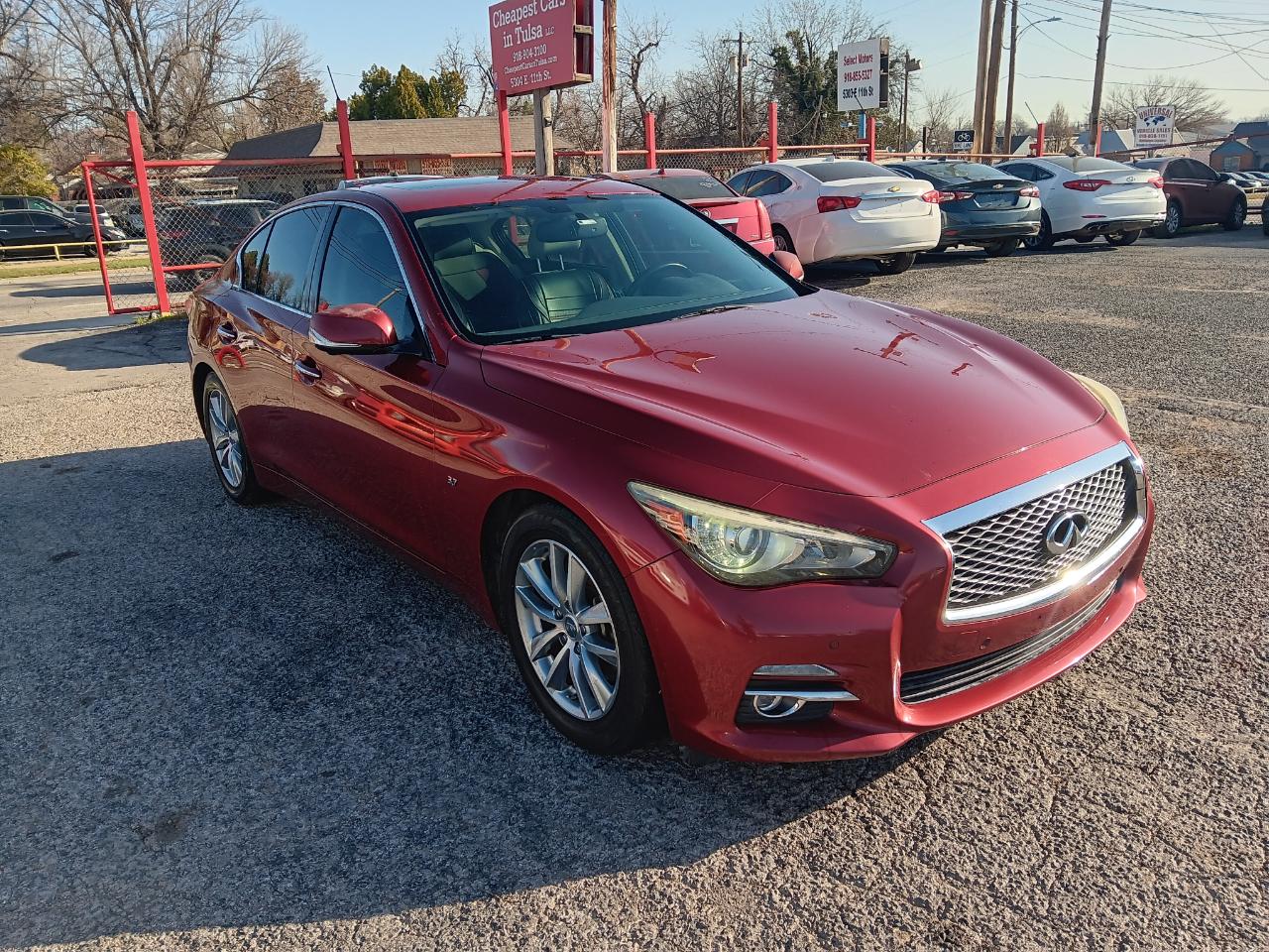 Infiniti Q50  2014