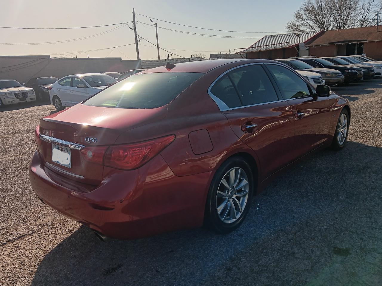 Infiniti Q50  2014