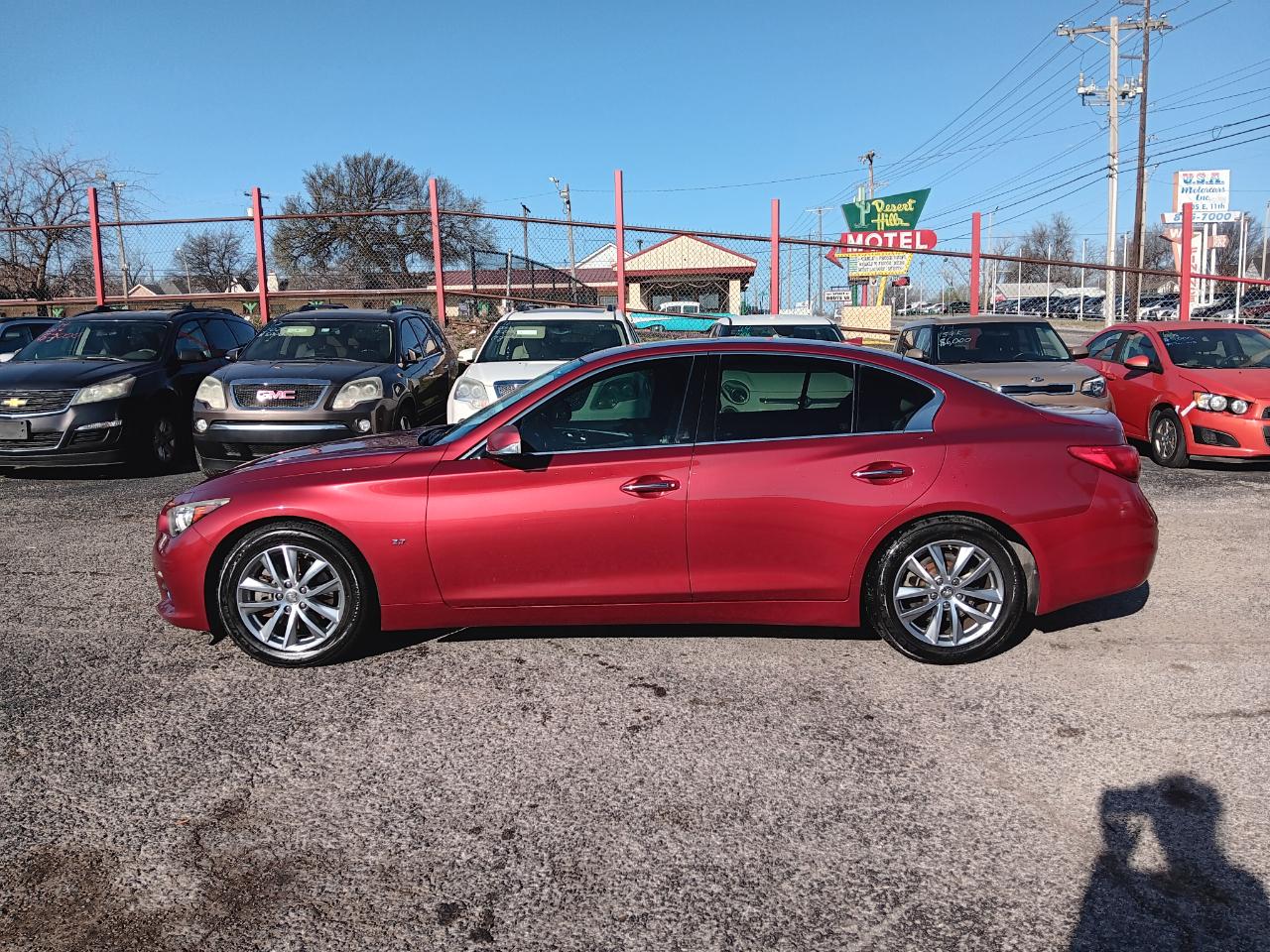 Infiniti Q50  2014