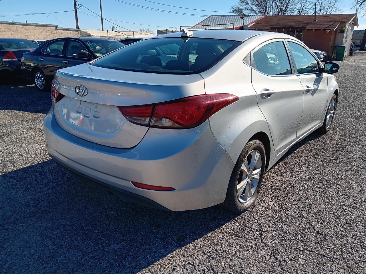 Hyundai Elantra  2016