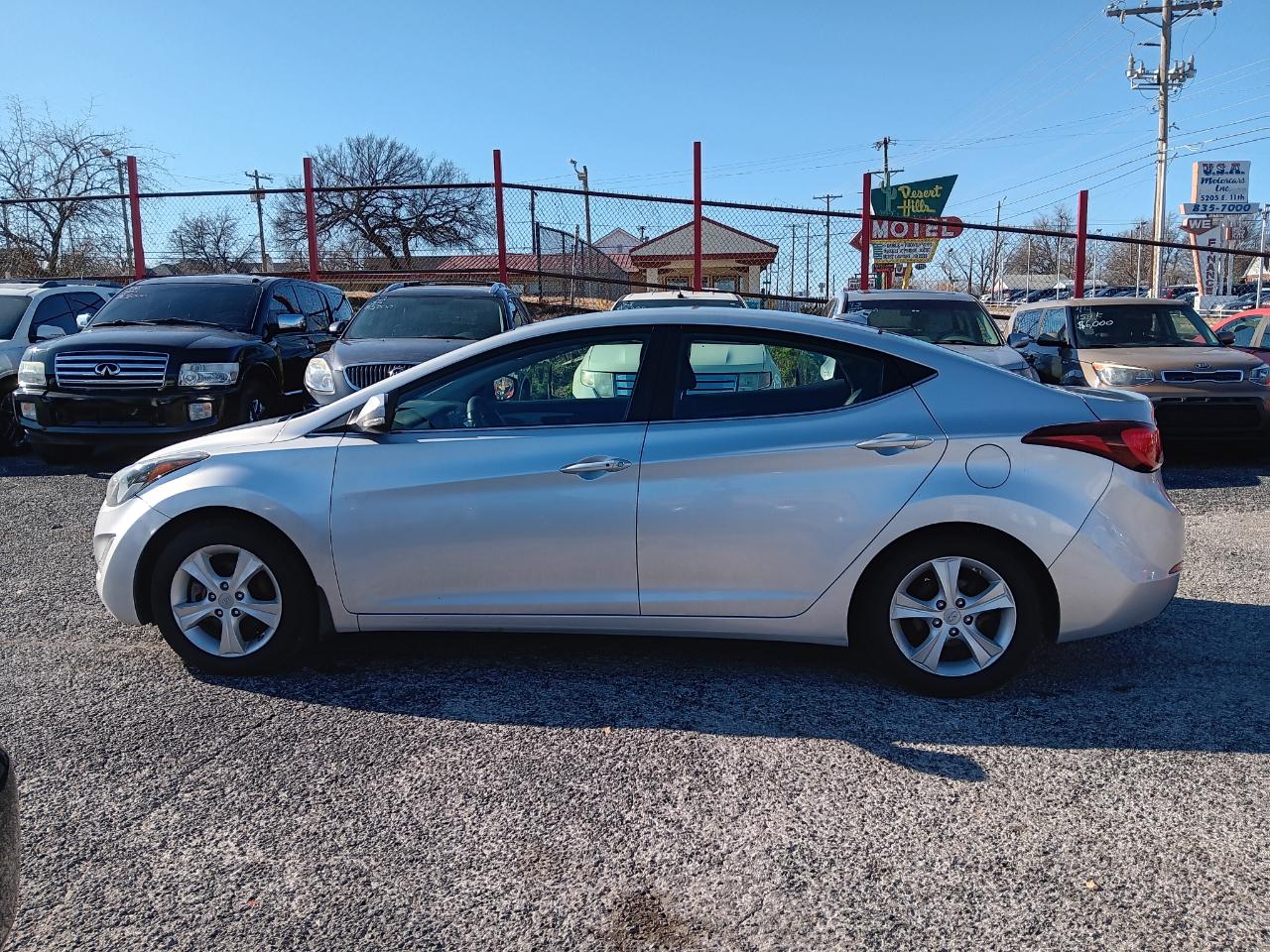 Hyundai Elantra  2016