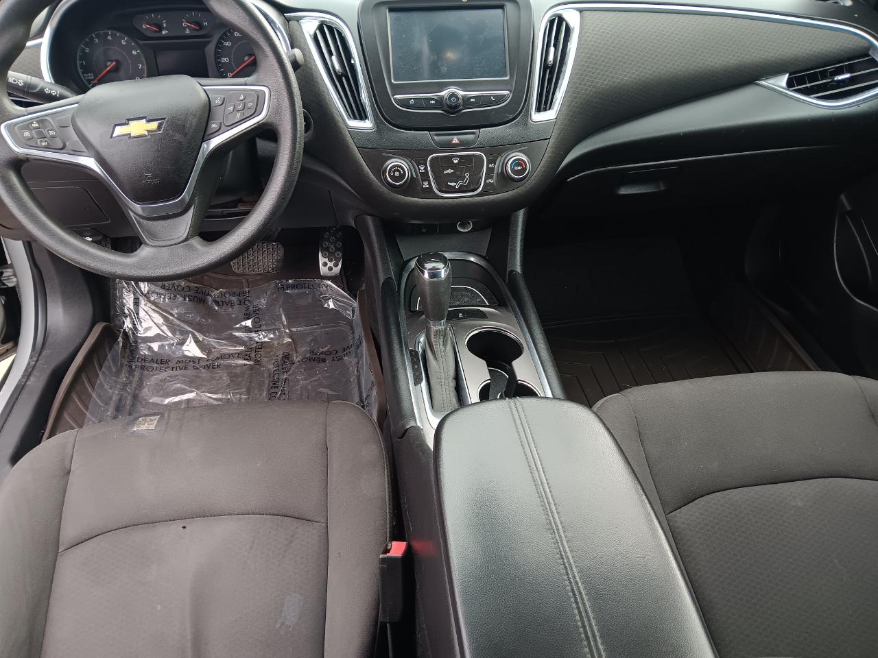 Chevrolet Malibu  2018