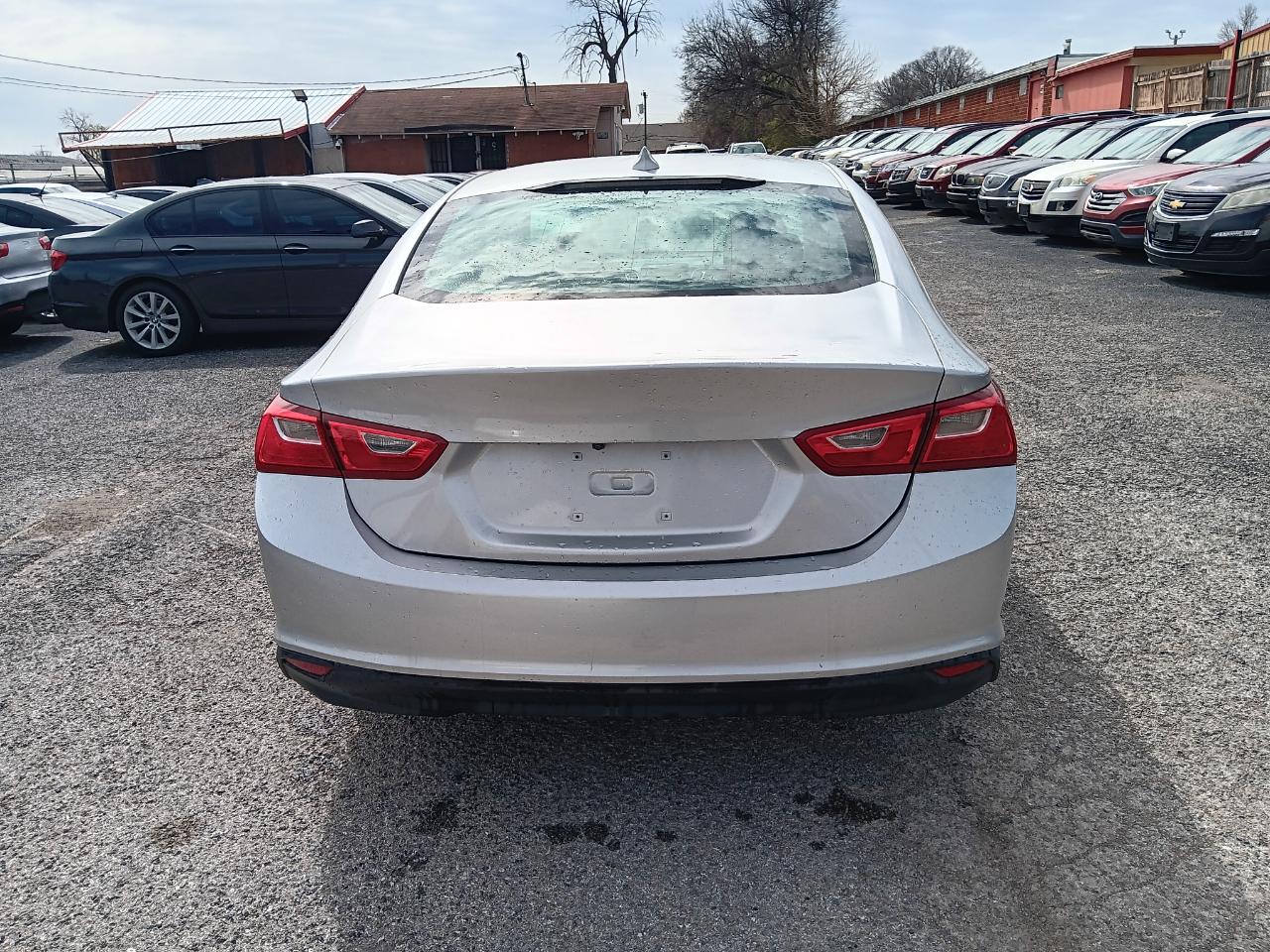 Chevrolet Malibu  2018