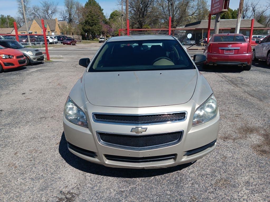 Chevrolet Malibu  2010