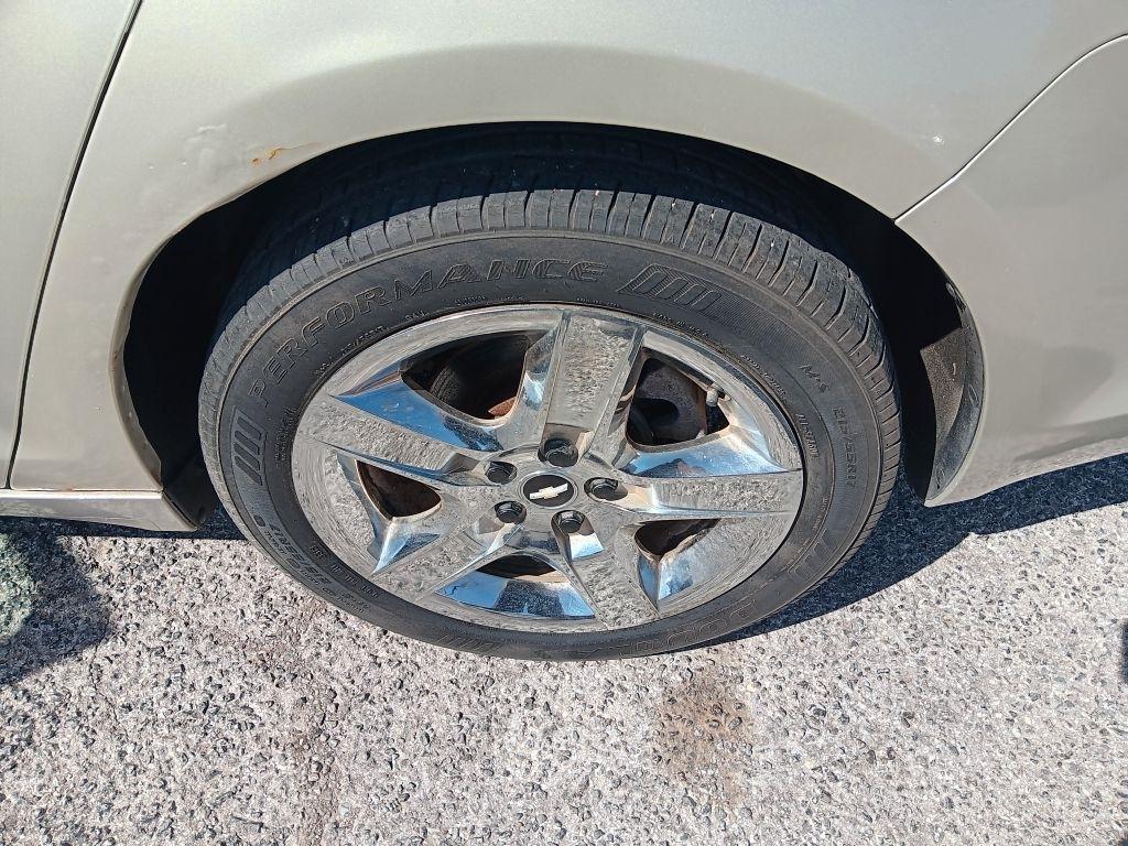 Chevrolet Malibu  2010