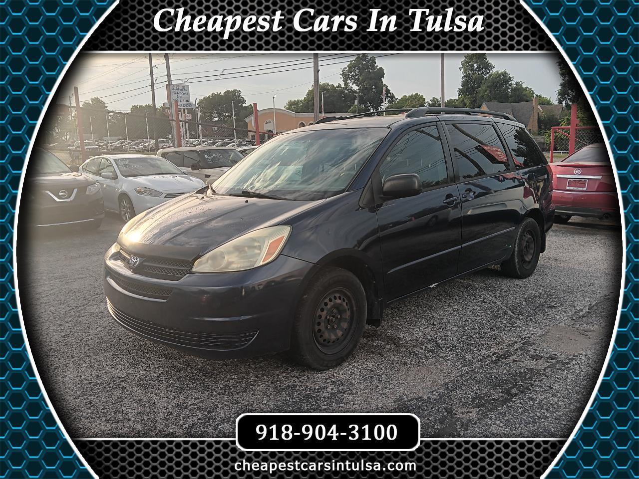 2004 Toyota Sienna CE 7-Passenger's photo