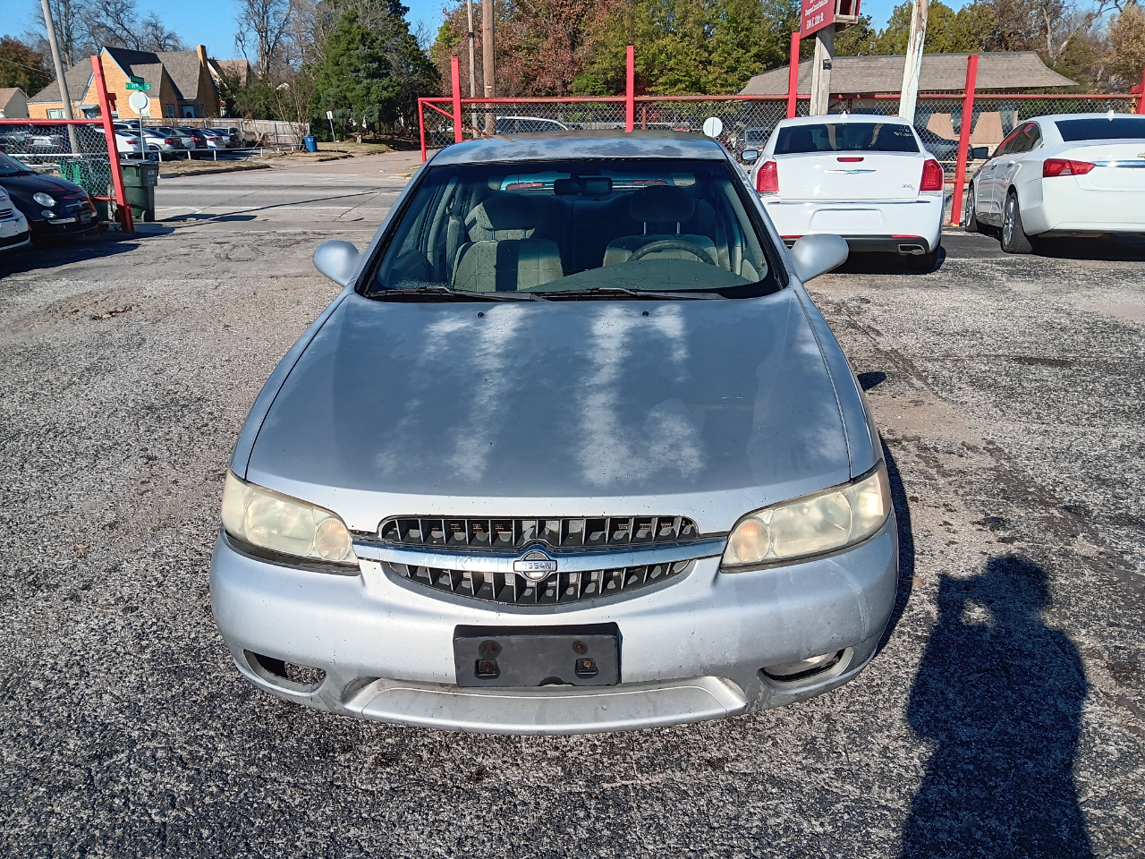 Nissan Altima  2001