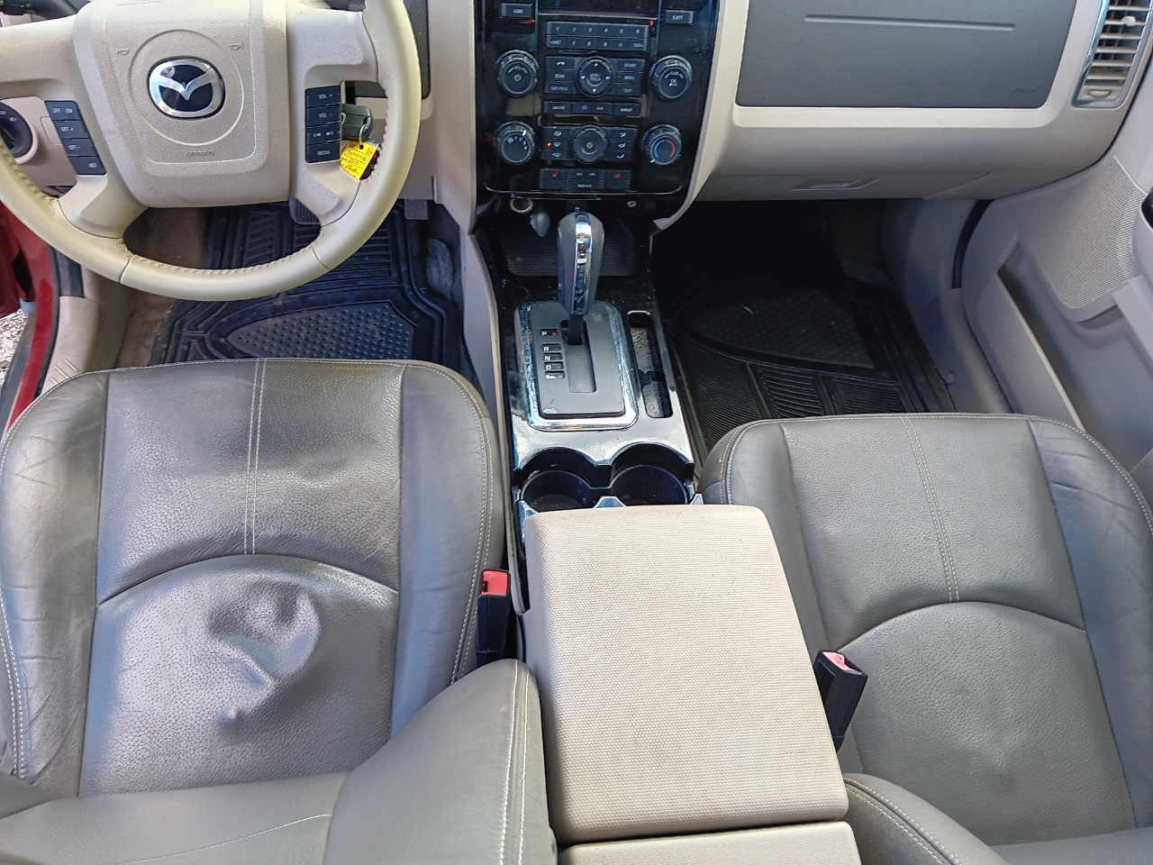 Mazda Tribute  2010