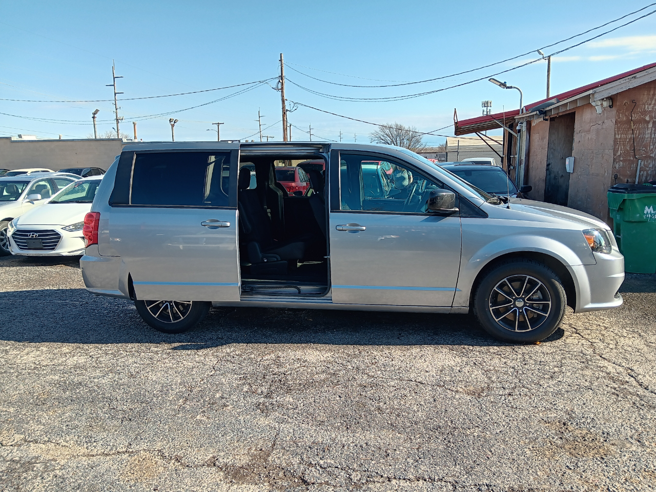 Dodge Grand Caravan SE 2018