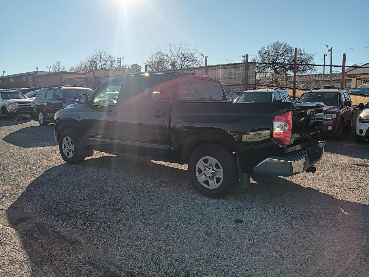 Toyota Tundra  2016