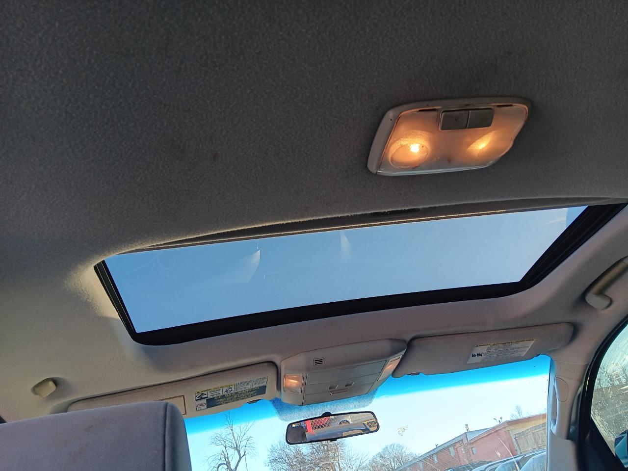 Toyota Sequoia  2010