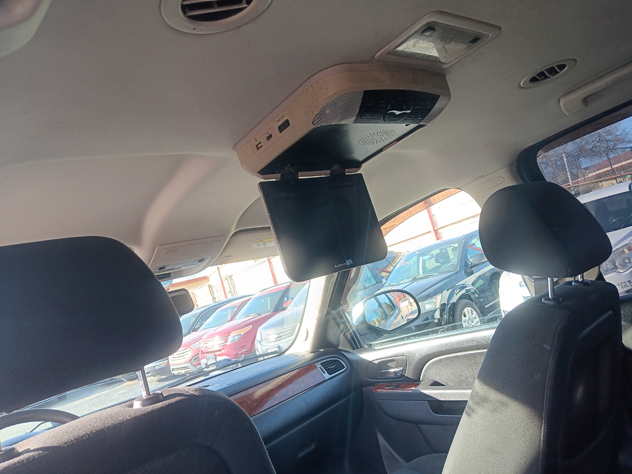 Chevrolet Tahoe  2013