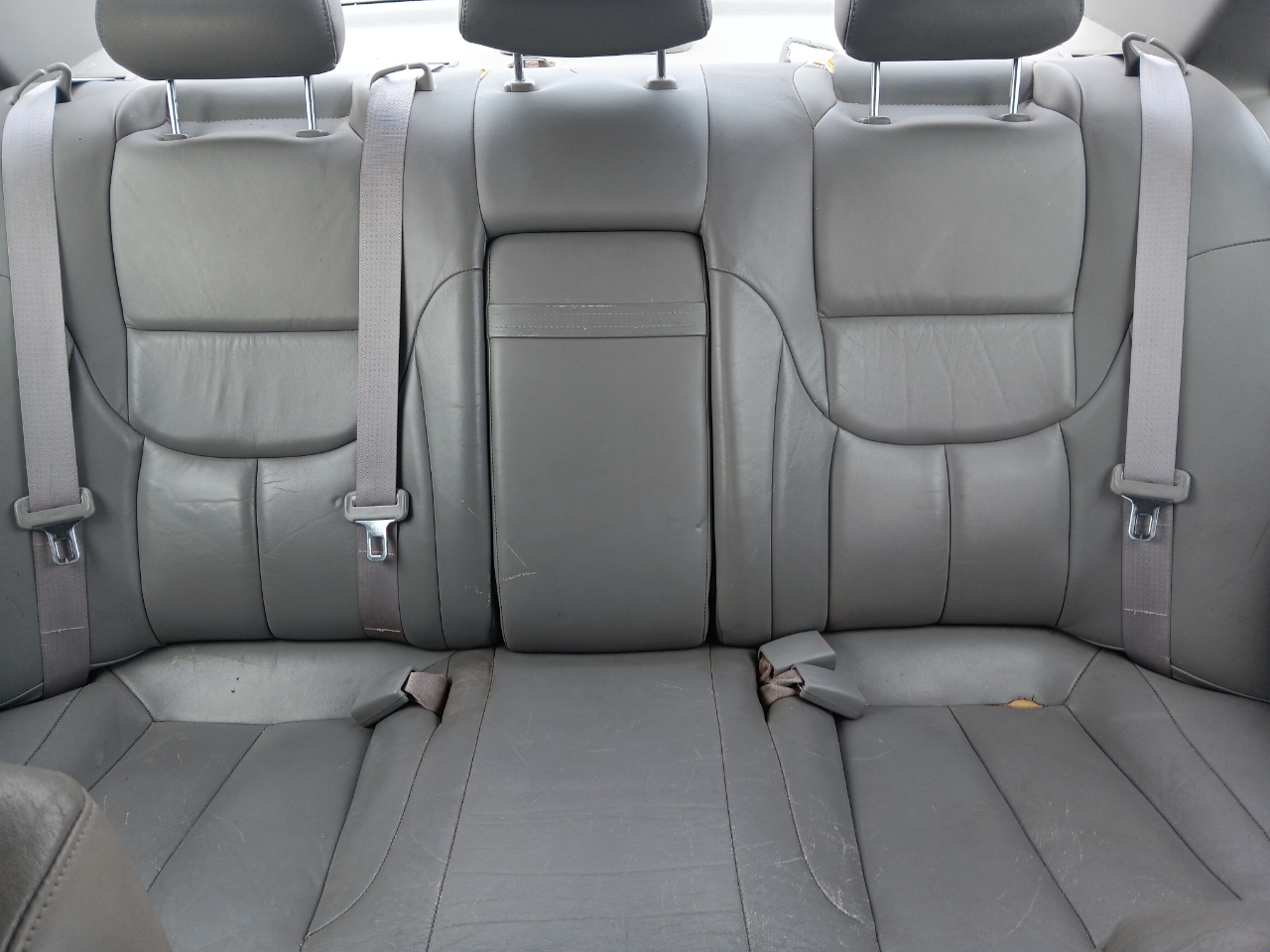 Toyota Avalon XL 2002