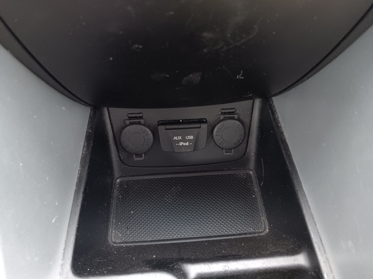 Hyundai Sonata Hybrid Base 2012