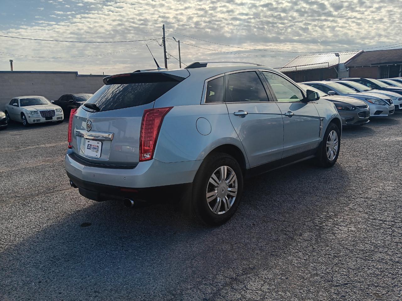 Cadillac SRX Luxury Collection 2011