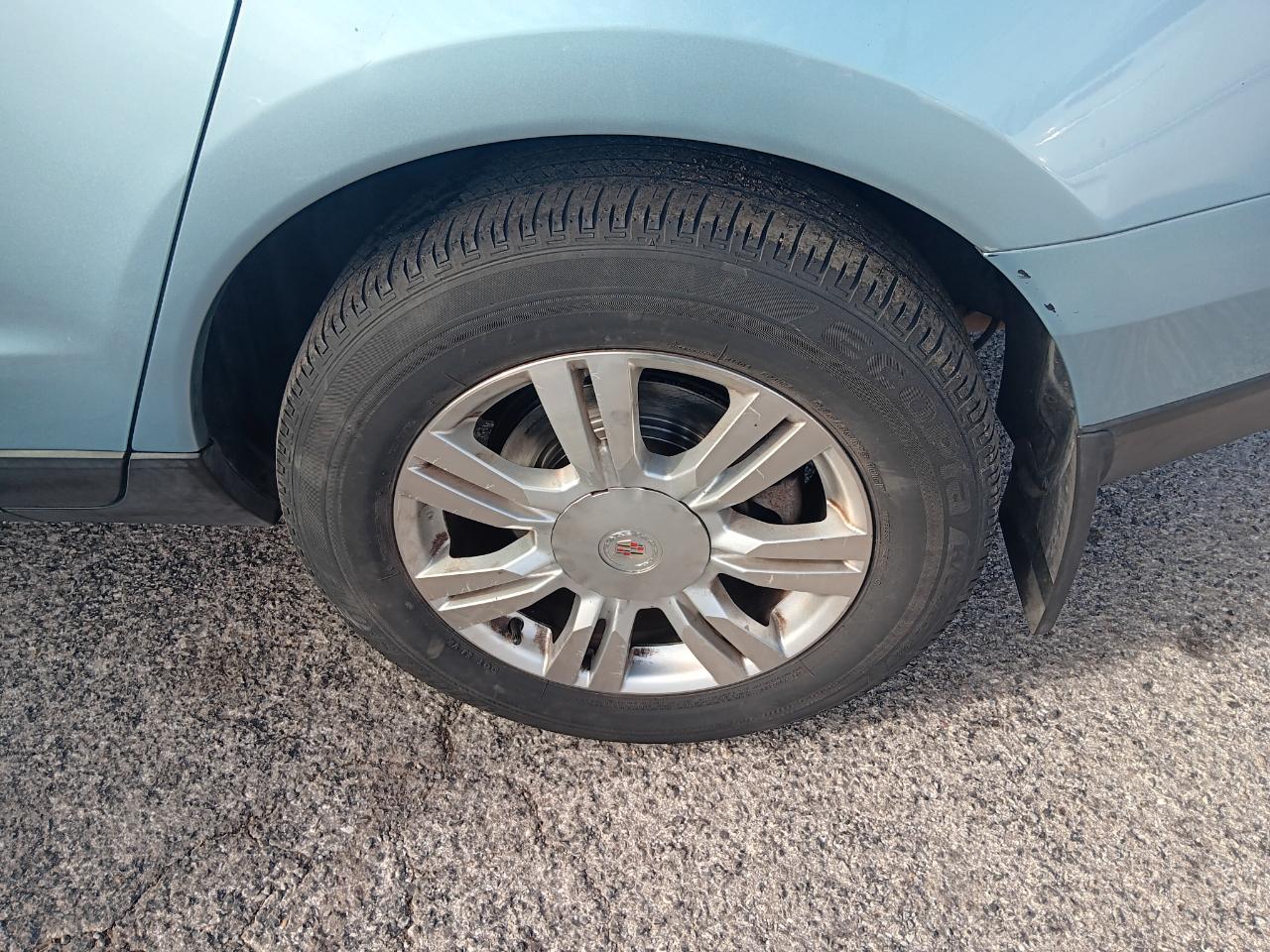 Cadillac SRX Luxury Collection 2011