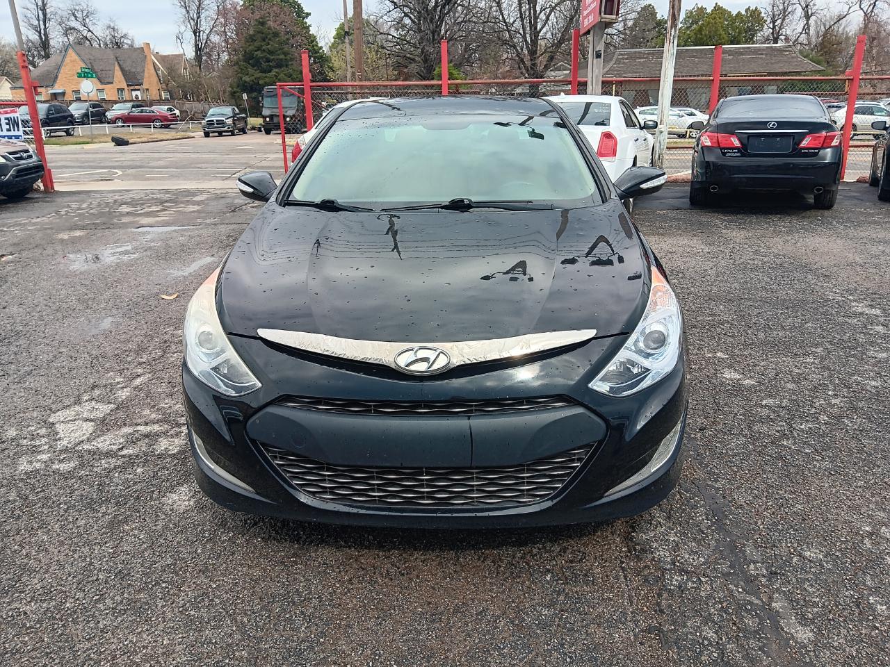 Hyundai Sonata Hybrid  2011