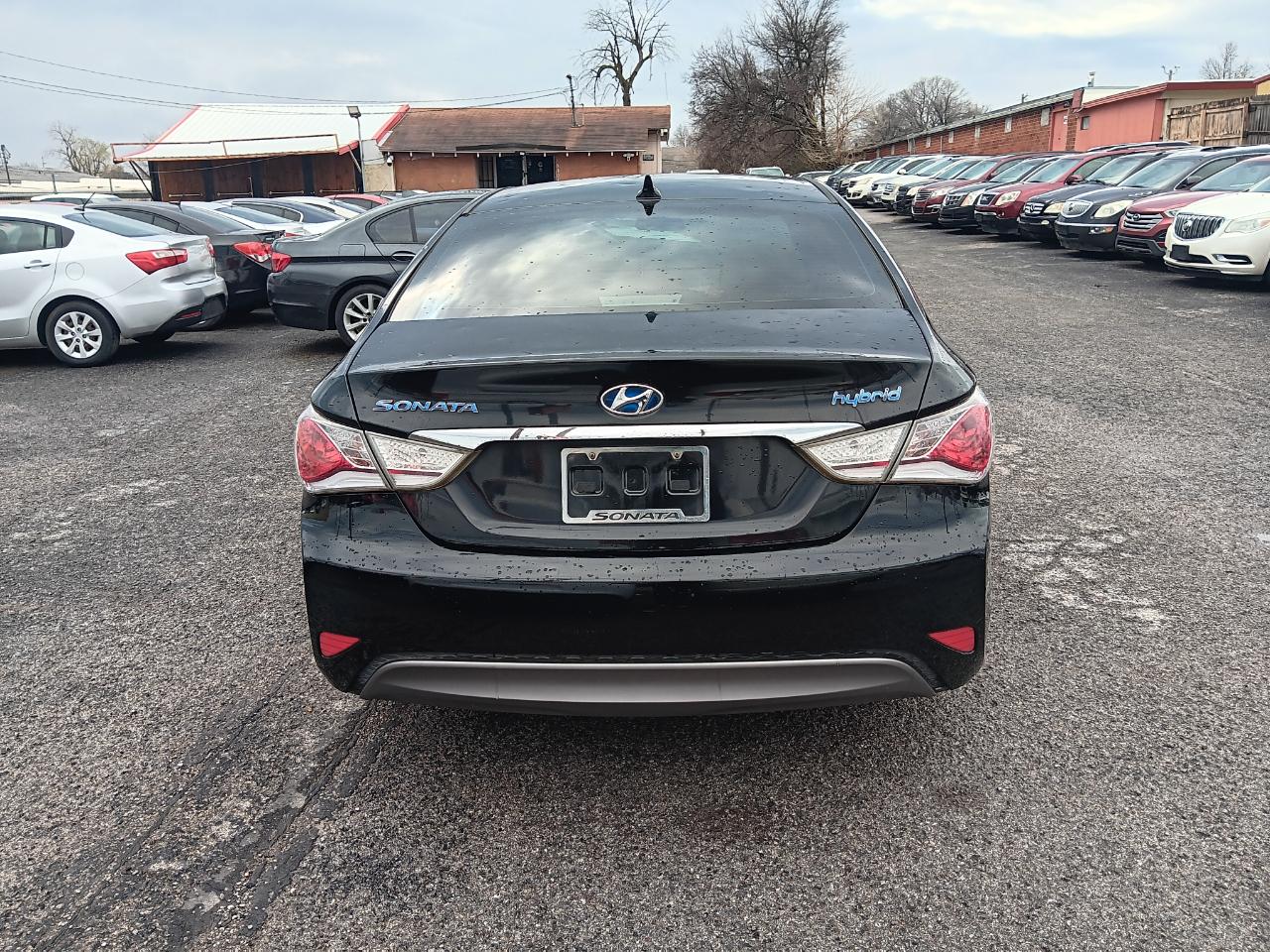 Hyundai Sonata Hybrid  2011