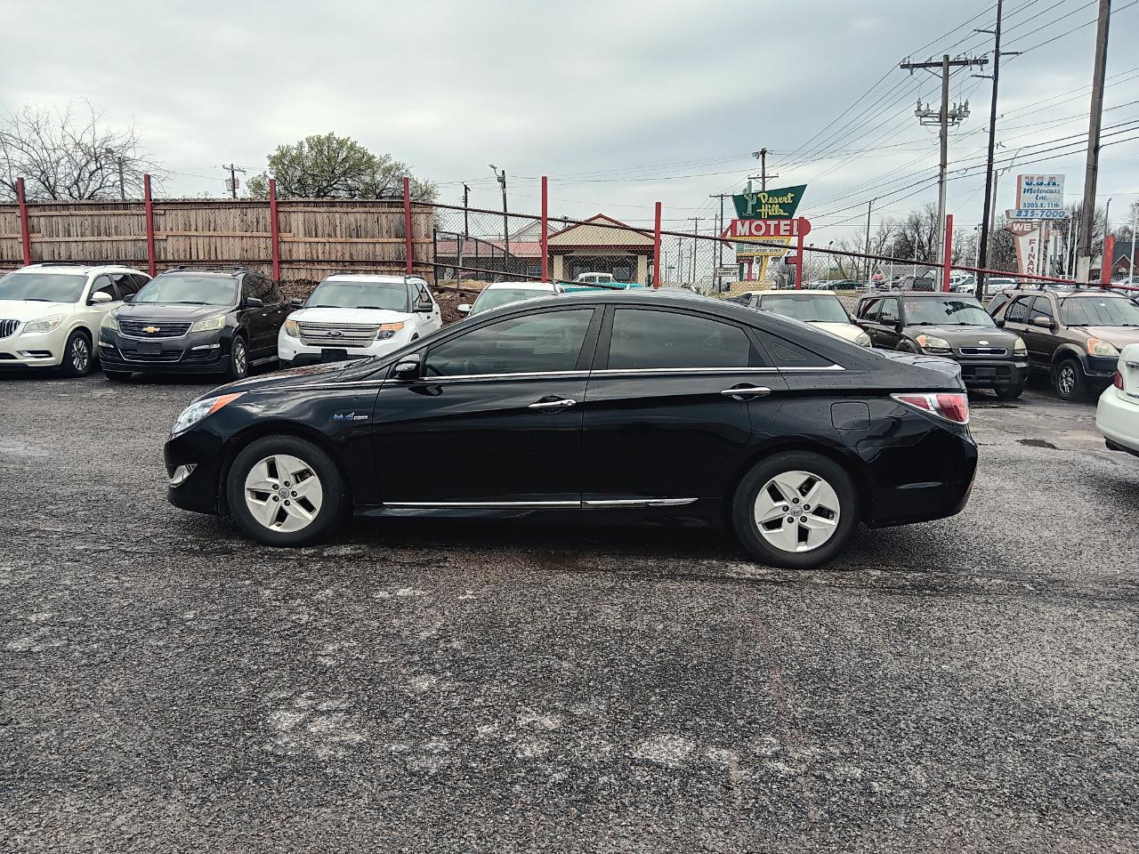 Hyundai Sonata Hybrid  2011