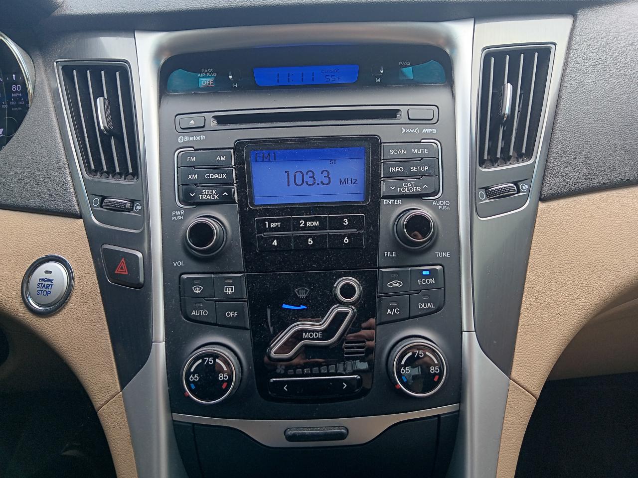 Hyundai Sonata Hybrid  2011