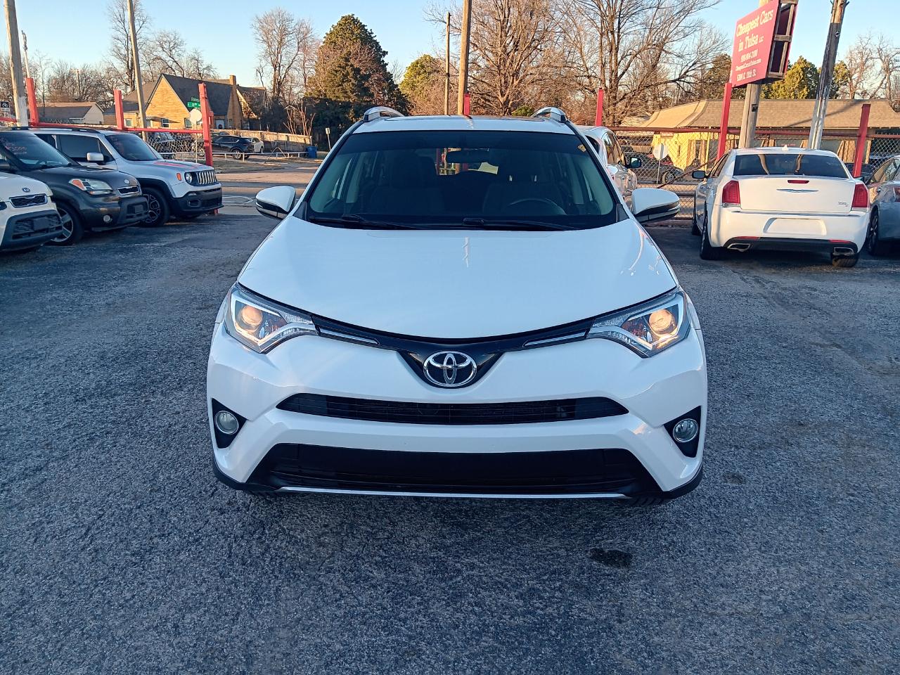 Toyota RAV4 XLE 2016