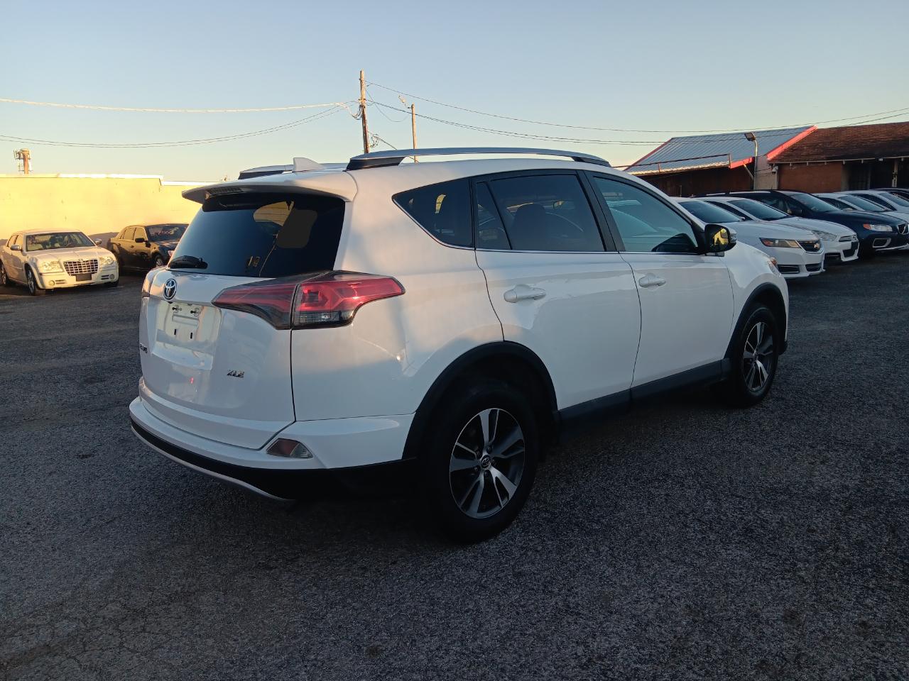Toyota RAV4 XLE 2016