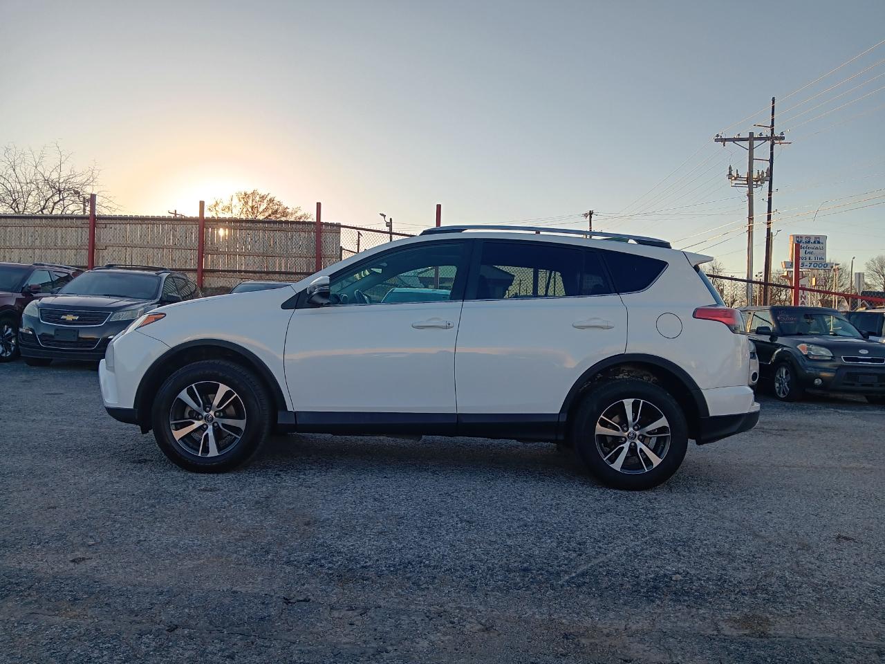 Toyota RAV4 XLE 2016