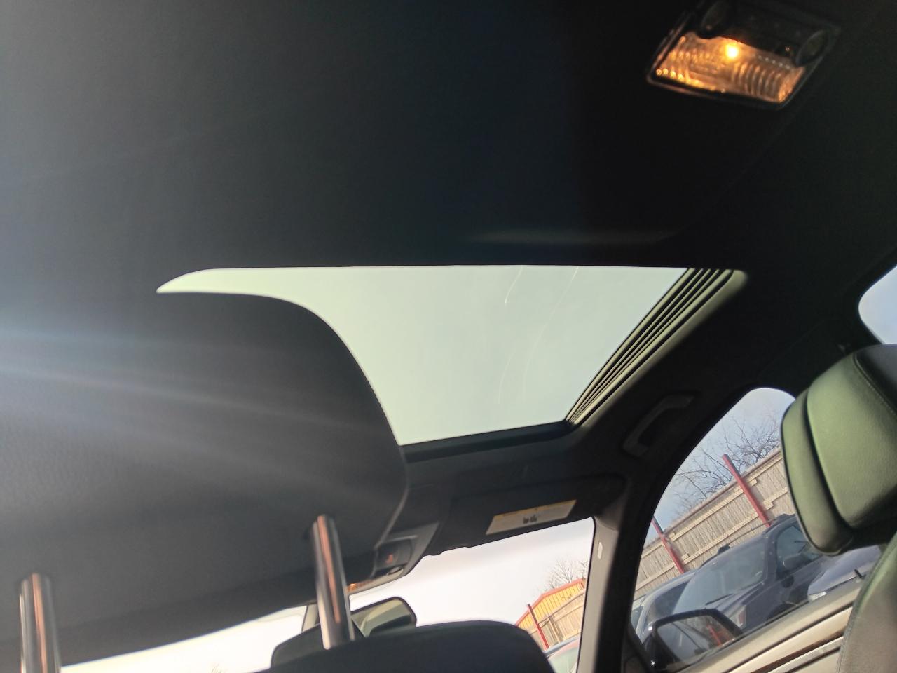 BMW 5-Series 528i 2012