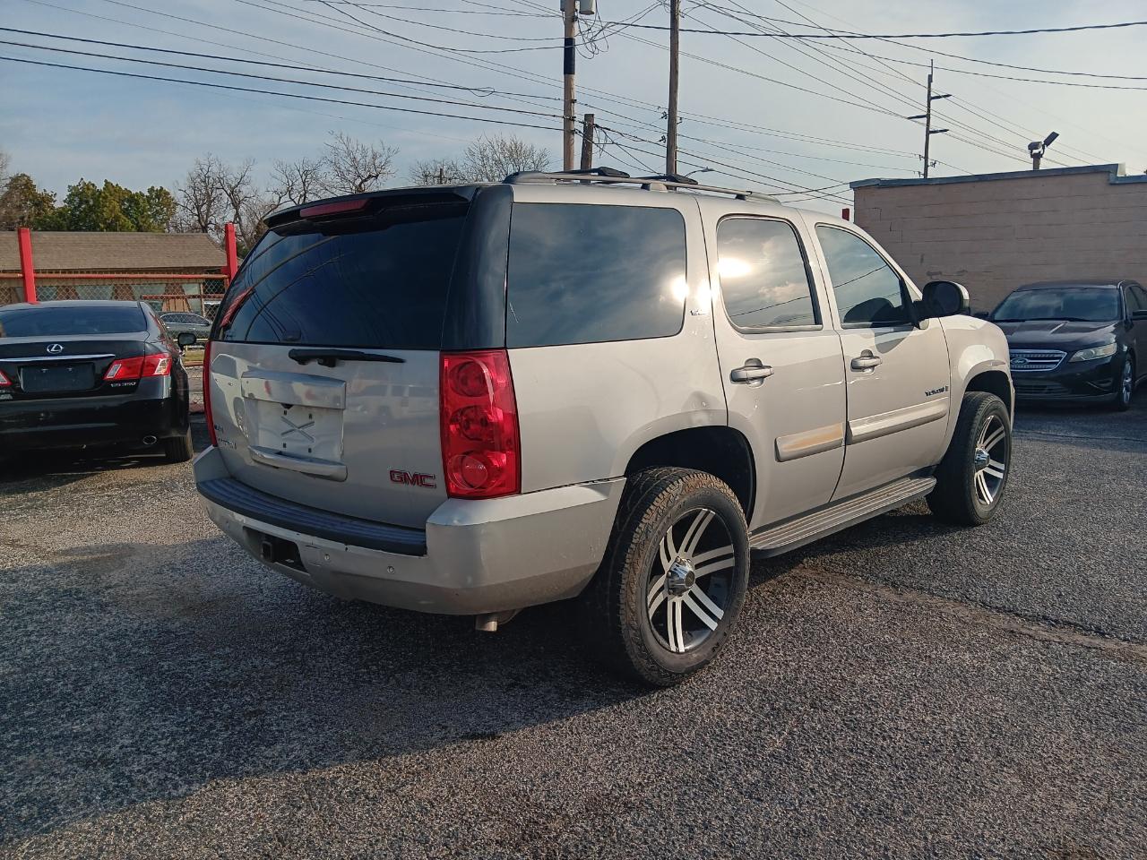 GMC Yukon  2008