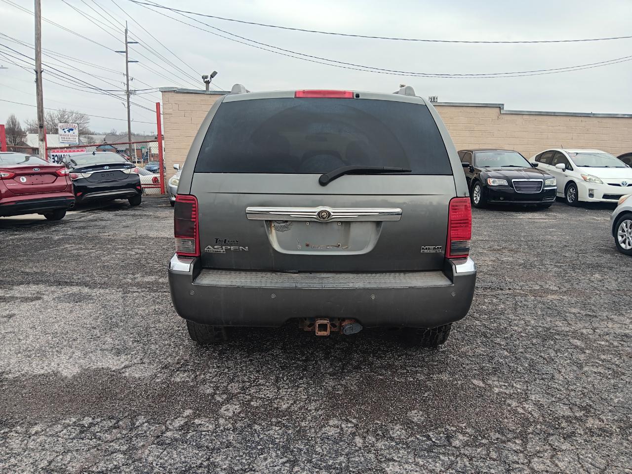 Chrysler Aspen  2007