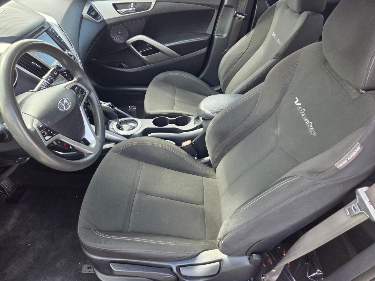 Hyundai Veloster  2014