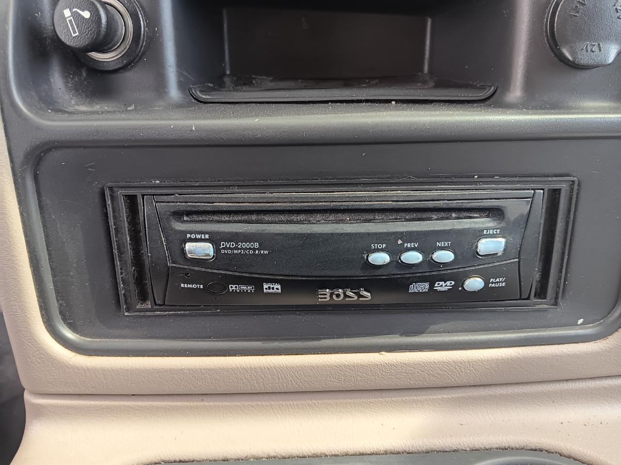 Chevrolet Suburban  2004