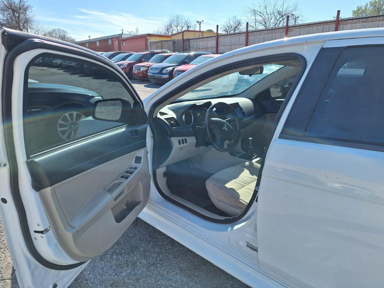 Mitsubishi Lancer  2012