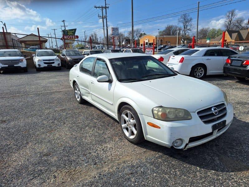 Nissan Maxima  2002