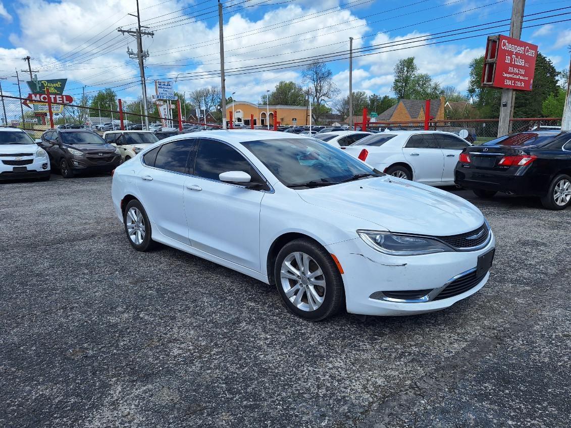 Chrysler 200  2015