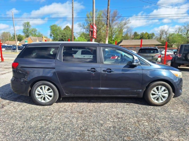 Kia Sedona LX 2015
