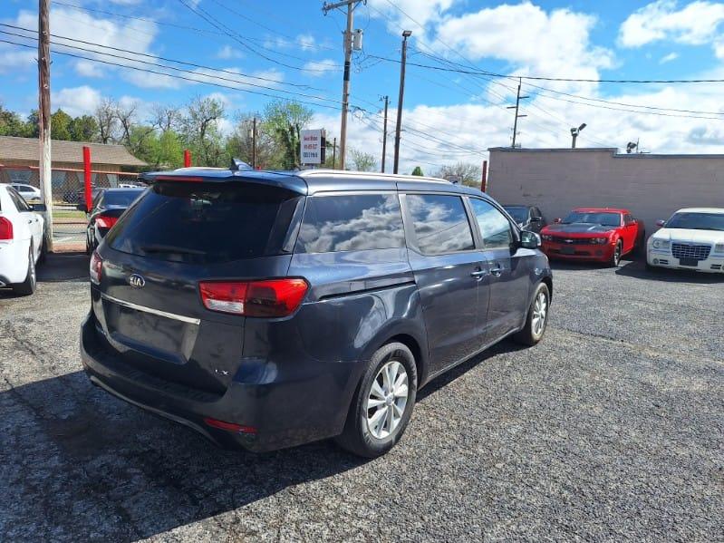 Kia Sedona LX 2015