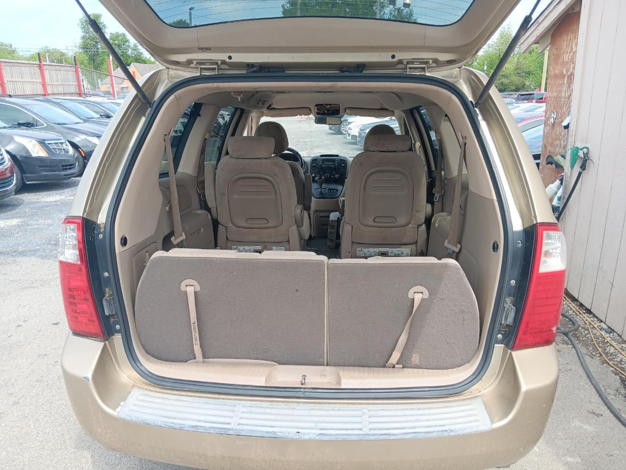Kia Sedona  2008