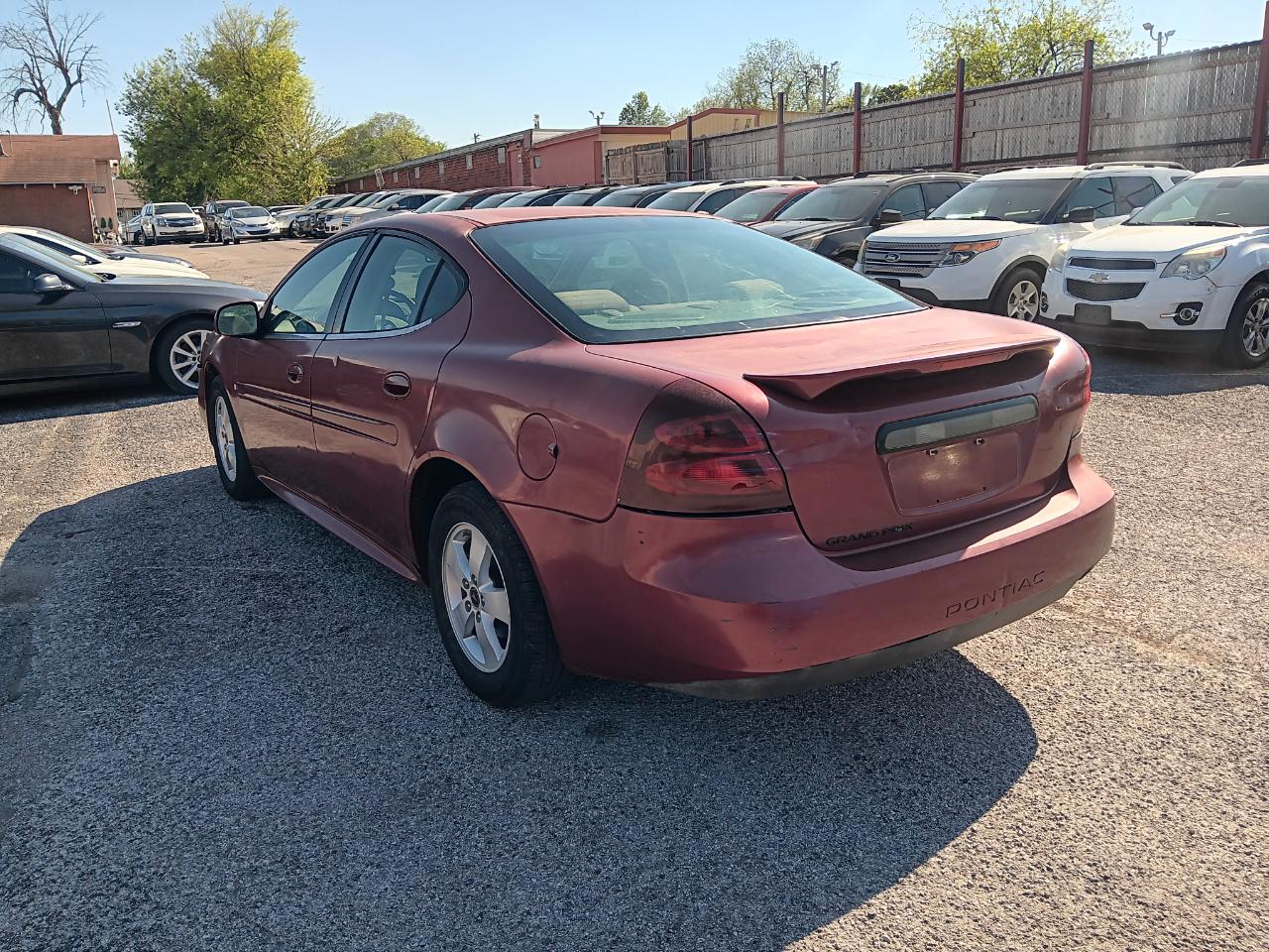 Pontiac Grand Prix Base 2006