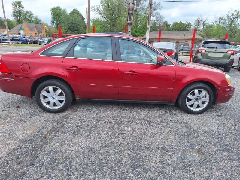 Ford Five Hundred SE 2005
