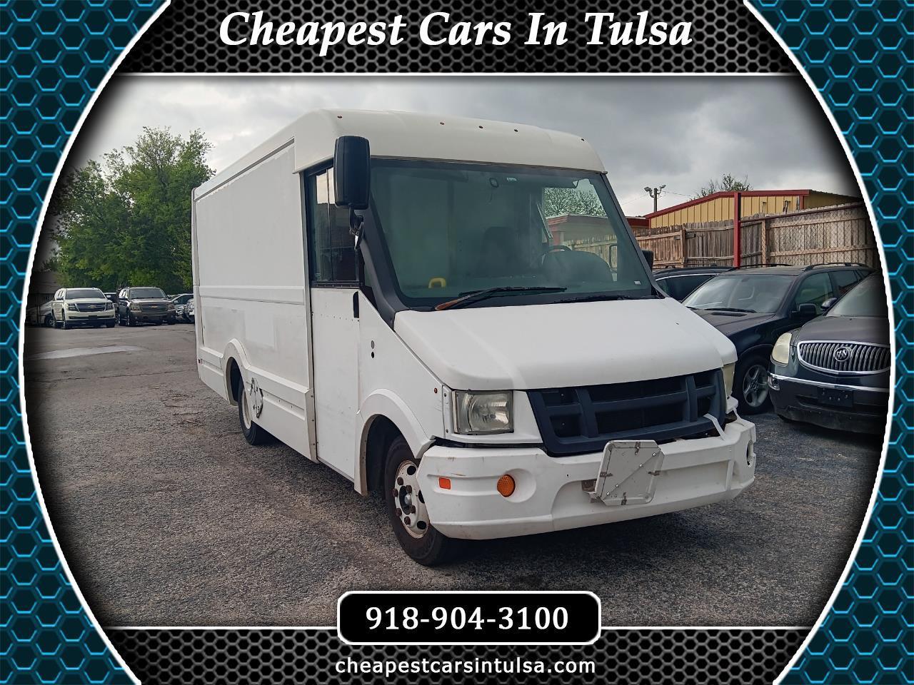 2013 Isuzu NPR FEDEX TRUCK