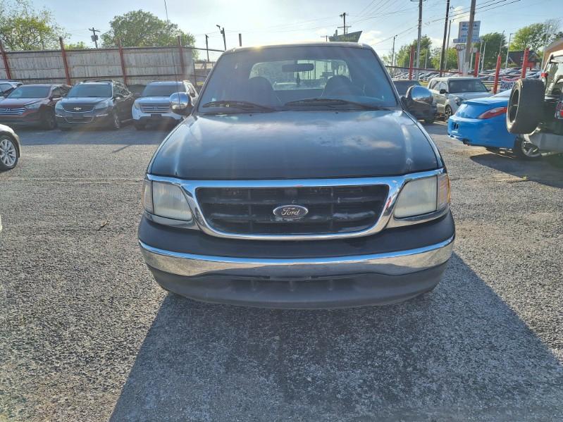 Ford F-150 XLT 2001